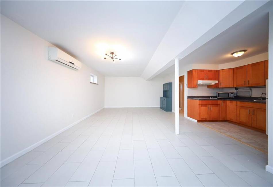 569 Putnam Avenue, Brooklyn, New York 11221, 1 Bedroom Bedrooms, ,1 BathroomBathrooms,Rental,For Sale,Putnam,490576