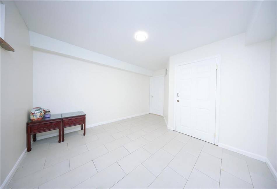 569 Putnam Avenue, Brooklyn, New York 11221, 1 Bedroom Bedrooms, ,1 BathroomBathrooms,Rental,For Sale,Putnam,490576