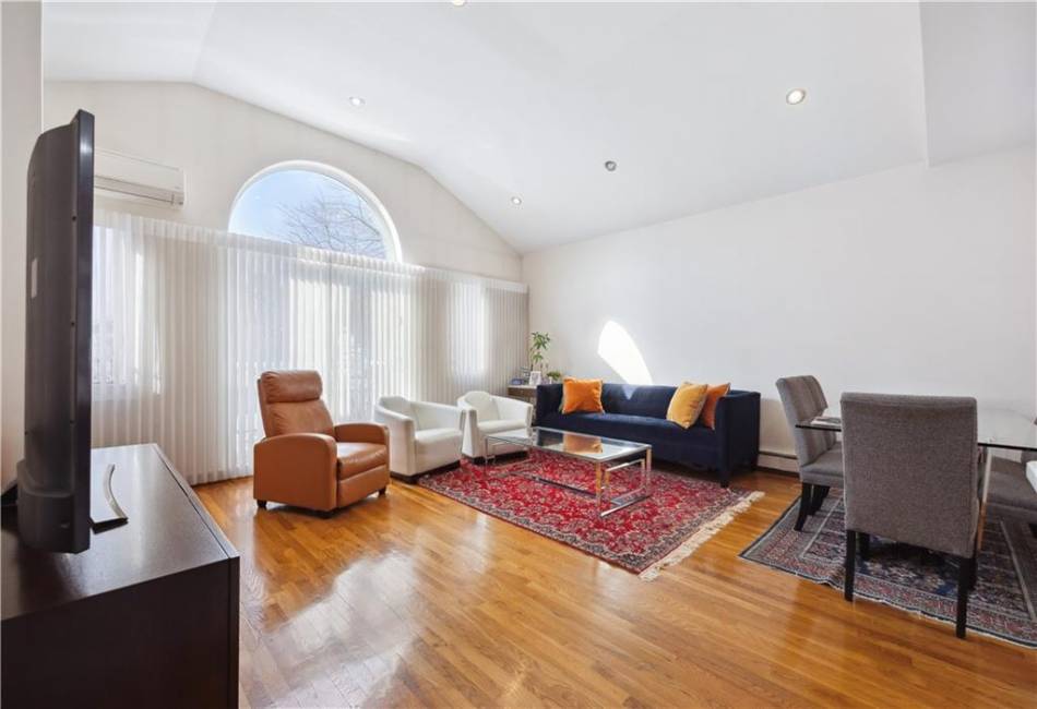 8719 Bay 16th Street, Brooklyn, New York 11214, 3 Bedrooms Bedrooms, ,2 BathroomsBathrooms,Residential,For Sale,Bay 16th,490577