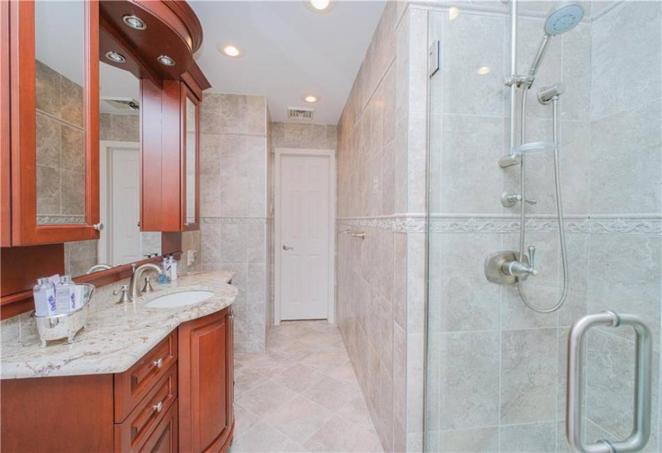 43 Fern Avenue, Staten Island, New York 10308, 3 Bedrooms Bedrooms, ,2 BathroomsBathrooms,Residential,For Sale,Fern,490359
