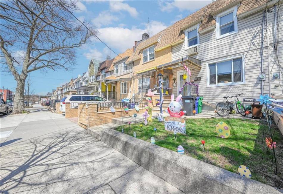 1655 72nd Street, Brooklyn, New York 11204, 3 Bedrooms Bedrooms, ,2 BathroomsBathrooms,Residential,For Sale,72nd,490495