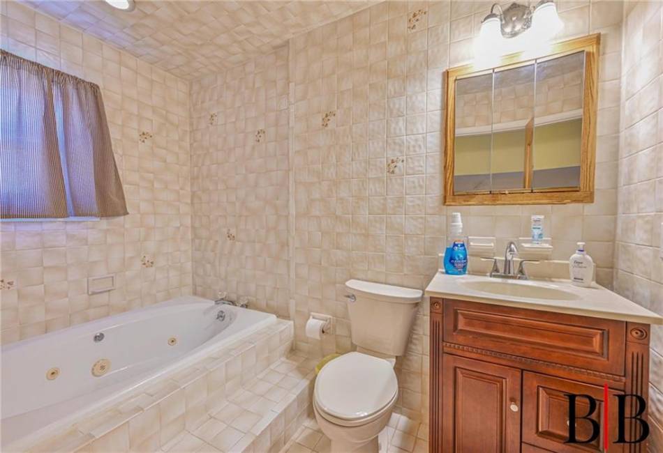 2134 74th Street, Brooklyn, New York 11234, 4 Bedrooms Bedrooms, ,4 BathroomsBathrooms,Residential,For Sale,74th,490563