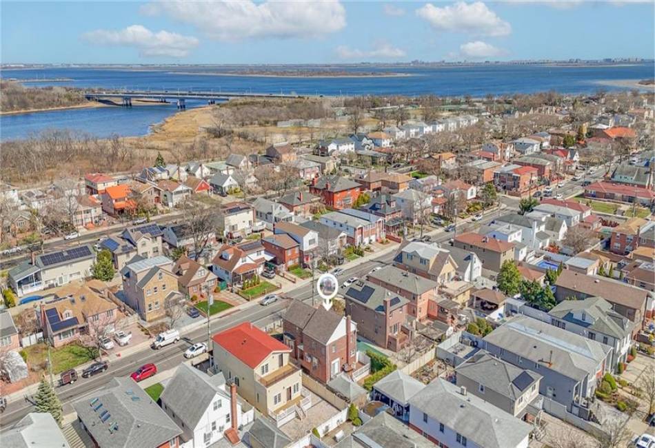 2134 74th Street, Brooklyn, New York 11234, 4 Bedrooms Bedrooms, ,4 BathroomsBathrooms,Residential,For Sale,74th,490563