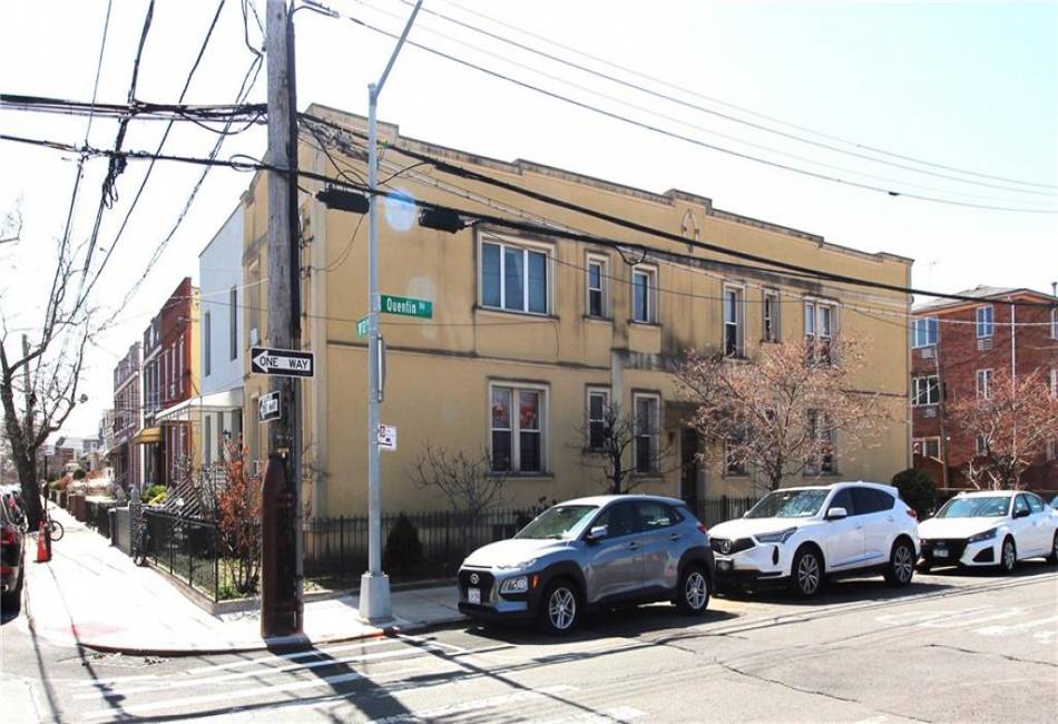 44 Quentin Road, Brooklyn, New York 11223, 8 Bedrooms Bedrooms, ,4 BathroomsBathrooms,Residential,For Sale,Quentin,490581