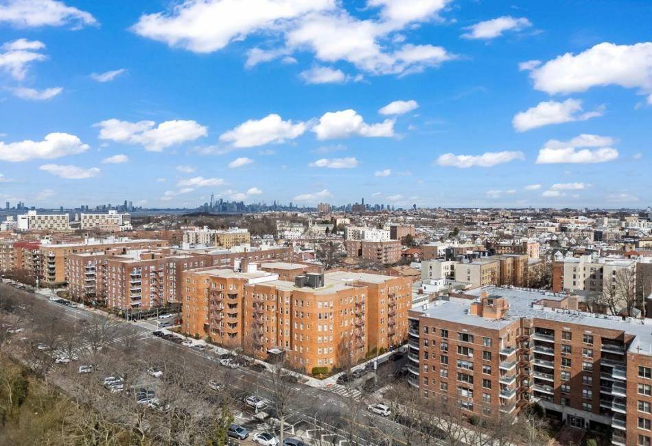 9437 Shore Road, Brooklyn, New York 11209, 2 Bedrooms Bedrooms, ,2 BathroomsBathrooms,Residential,For Sale,Shore,490531