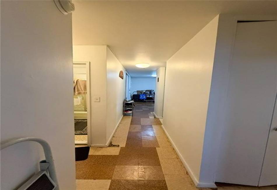 2650 Ocean Parkway, Brooklyn, New York 11235, 2 Bedrooms Bedrooms, ,2 BathroomsBathrooms,Residential,For Sale,Ocean,490557
