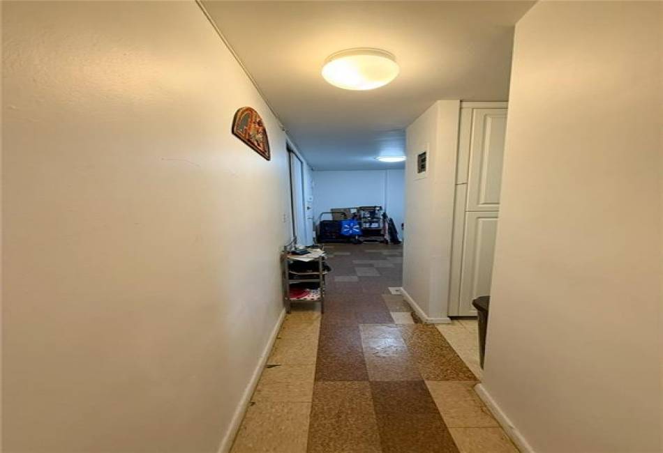 2650 Ocean Parkway, Brooklyn, New York 11235, 2 Bedrooms Bedrooms, ,2 BathroomsBathrooms,Residential,For Sale,Ocean,490557