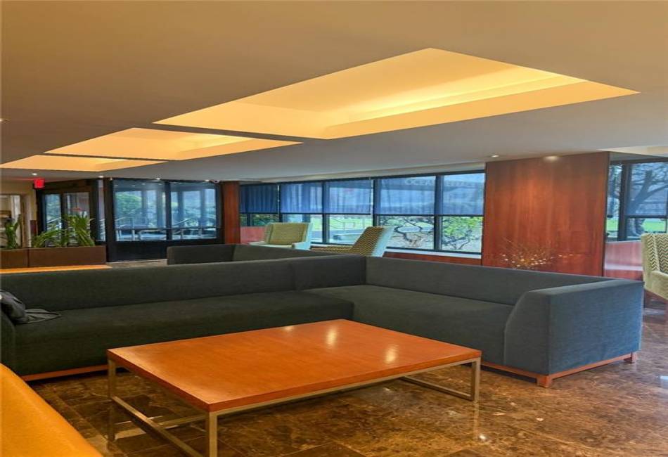 2650 Ocean Parkway, Brooklyn, New York 11235, 2 Bedrooms Bedrooms, ,2 BathroomsBathrooms,Residential,For Sale,Ocean,490557