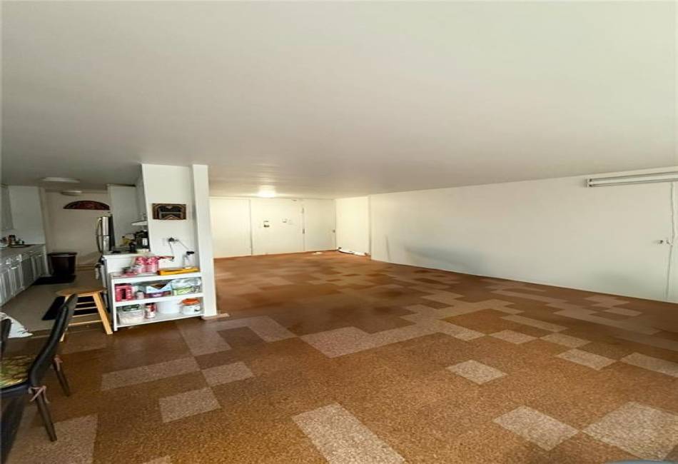 2650 Ocean Parkway, Brooklyn, New York 11235, 2 Bedrooms Bedrooms, ,2 BathroomsBathrooms,Residential,For Sale,Ocean,490557