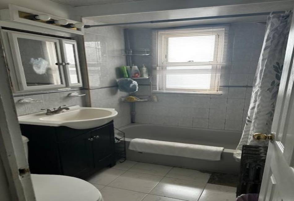 115-32 149th Street, Queens, New York 11435, 3 Bedrooms Bedrooms, ,2 BathroomsBathrooms,Residential,For Sale,149th,490578