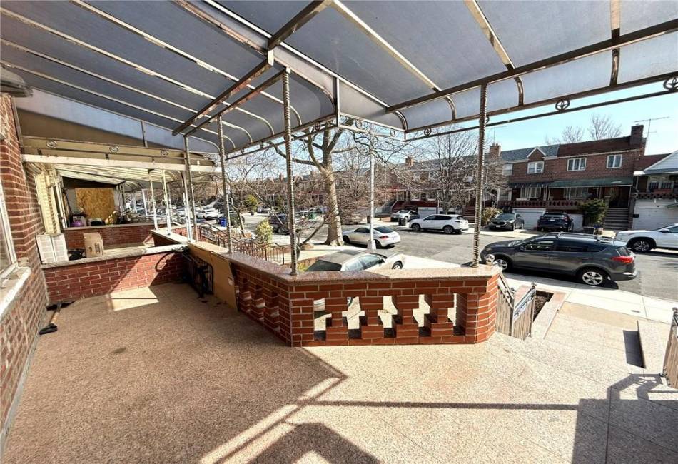 2162 Brown Street, Brooklyn, New York 11229, 3 Bedrooms Bedrooms, ,3 BathroomsBathrooms,Residential,For Sale,Brown,490585