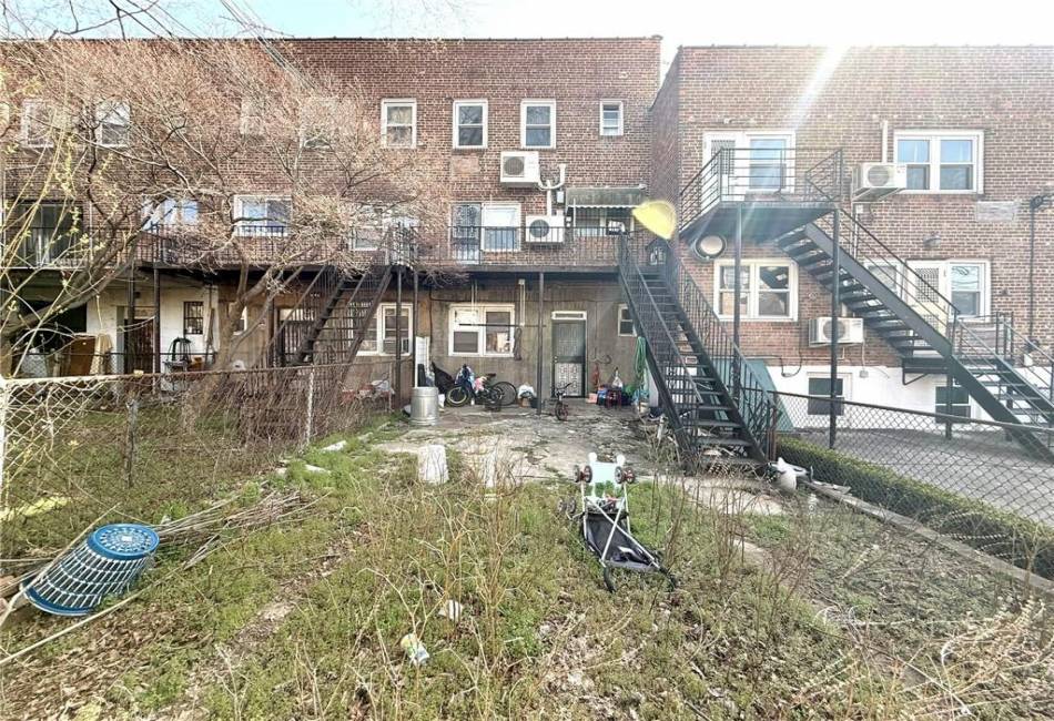 2162 Brown Street, Brooklyn, New York 11229, 3 Bedrooms Bedrooms, ,3 BathroomsBathrooms,Residential,For Sale,Brown,490585