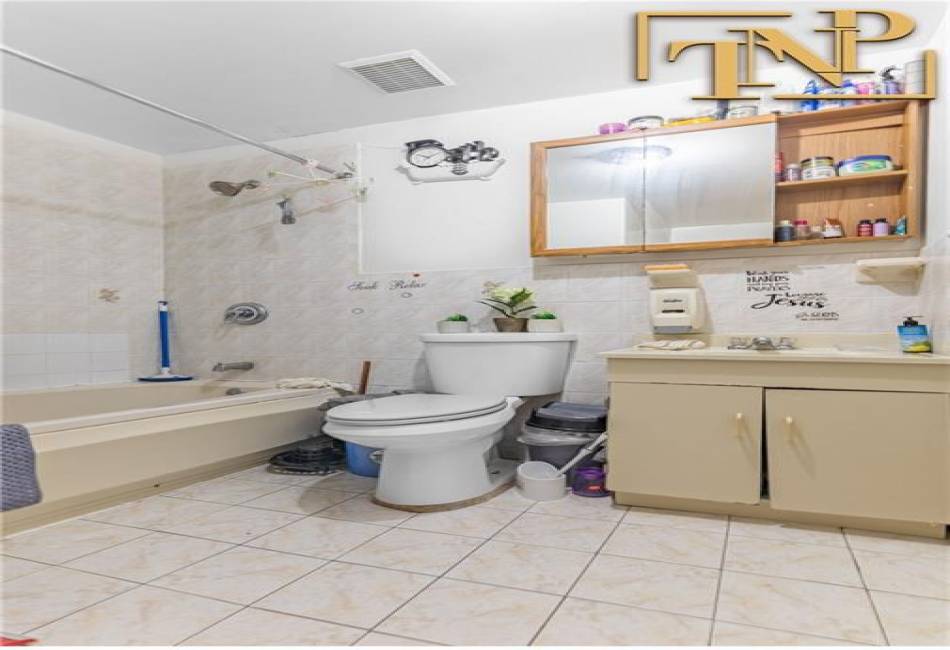 661 103rd Street, Brooklyn, New York 11236, 8 Bedrooms Bedrooms, ,Residential,For Sale,103rd,490600
