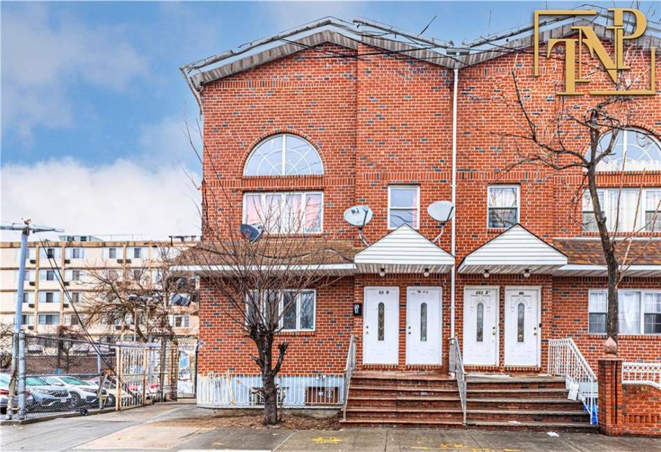 661 103rd Street, Brooklyn, New York 11236, 8 Bedrooms Bedrooms, ,Residential,For Sale,103rd,490600