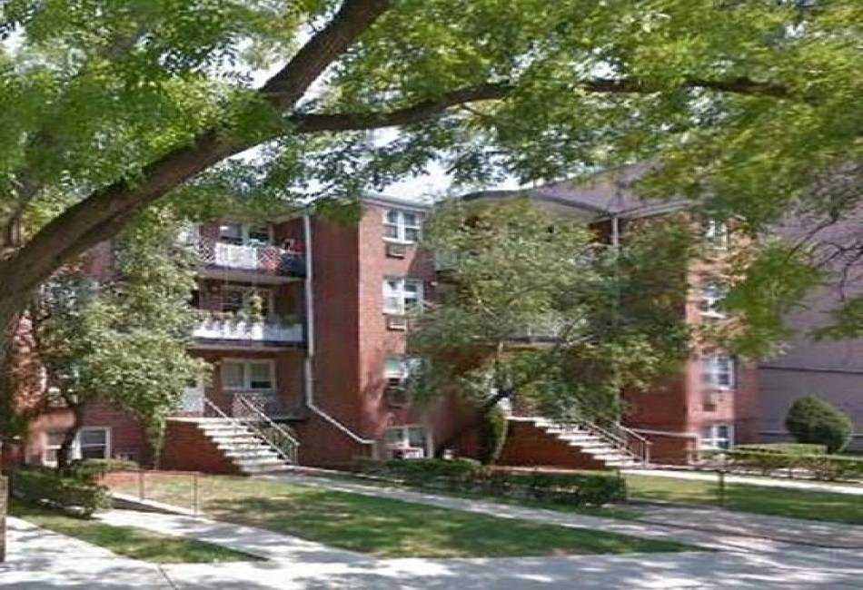 2959 Ocean Parkway, Brooklyn, New York 11235, 1 Bedroom Bedrooms, ,1 BathroomBathrooms,Residential,For Sale,Ocean,490632