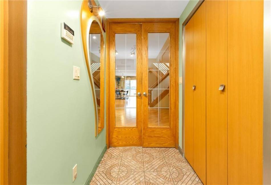 2556 26th Street, Brooklyn, New York 11235, 3 Bedrooms Bedrooms, ,4 BathroomsBathrooms,Residential,For Sale,26th,490649