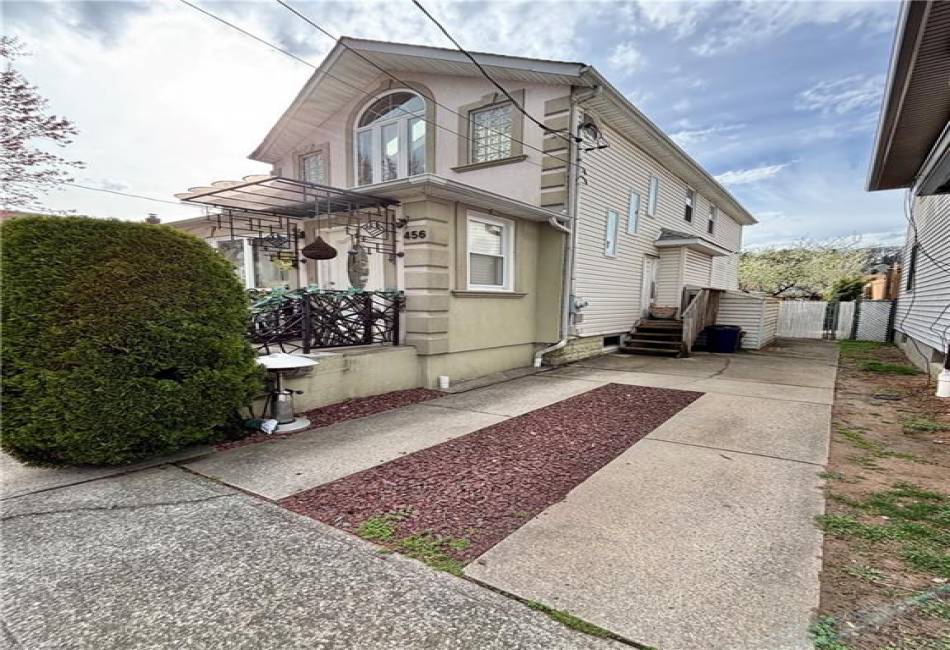 456 Oder Avenue, Staten Island, New York 10304, 3 Bedrooms Bedrooms, ,3 BathroomsBathrooms,Residential,For Sale,Oder,490656