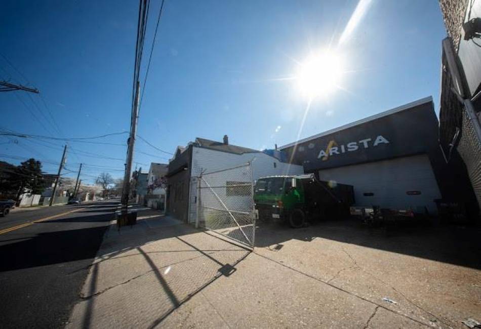 360 Broadway, Staten Island, New York 10310, ,Commercial,For Sale,Broadway,490651