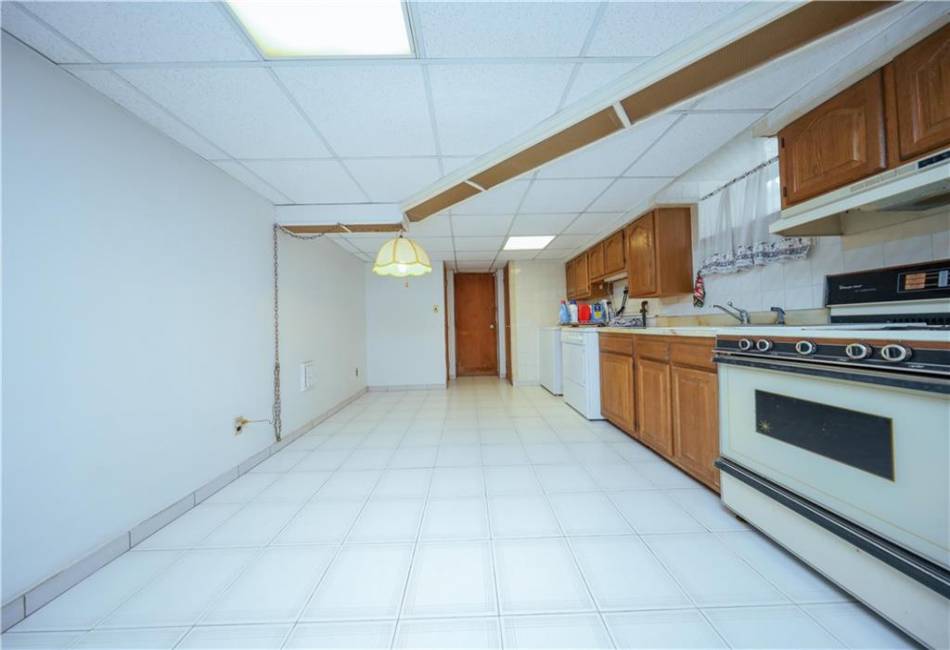 2162 62nd Street, Brooklyn, New York 11204, 4 Bedrooms Bedrooms, ,5 BathroomsBathrooms,Residential,For Sale,62nd,490672