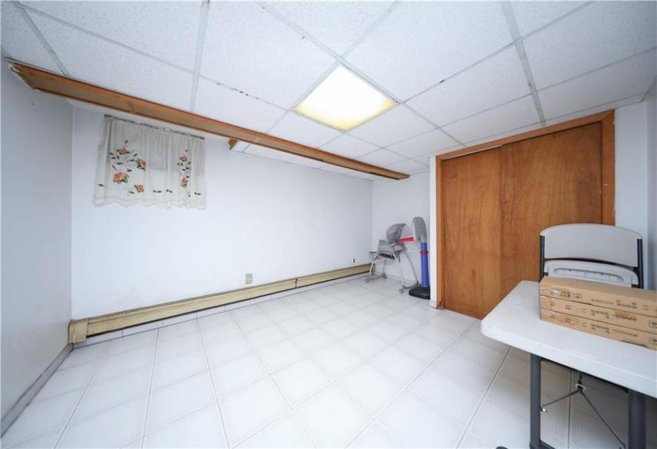 2162 62nd Street, Brooklyn, New York 11204, 4 Bedrooms Bedrooms, ,5 BathroomsBathrooms,Residential,For Sale,62nd,490672