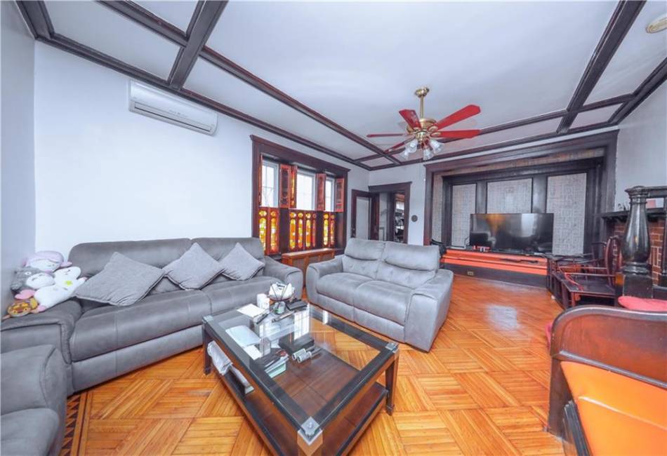 2162 62nd Street, Brooklyn, New York 11204, 4 Bedrooms Bedrooms, ,5 BathroomsBathrooms,Residential,For Sale,62nd,490672