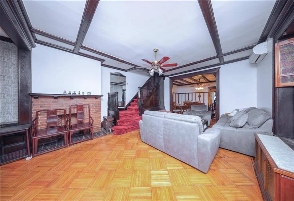 2162 62nd Street, Brooklyn, New York 11204, 4 Bedrooms Bedrooms, ,5 BathroomsBathrooms,Residential,For Sale,62nd,490672