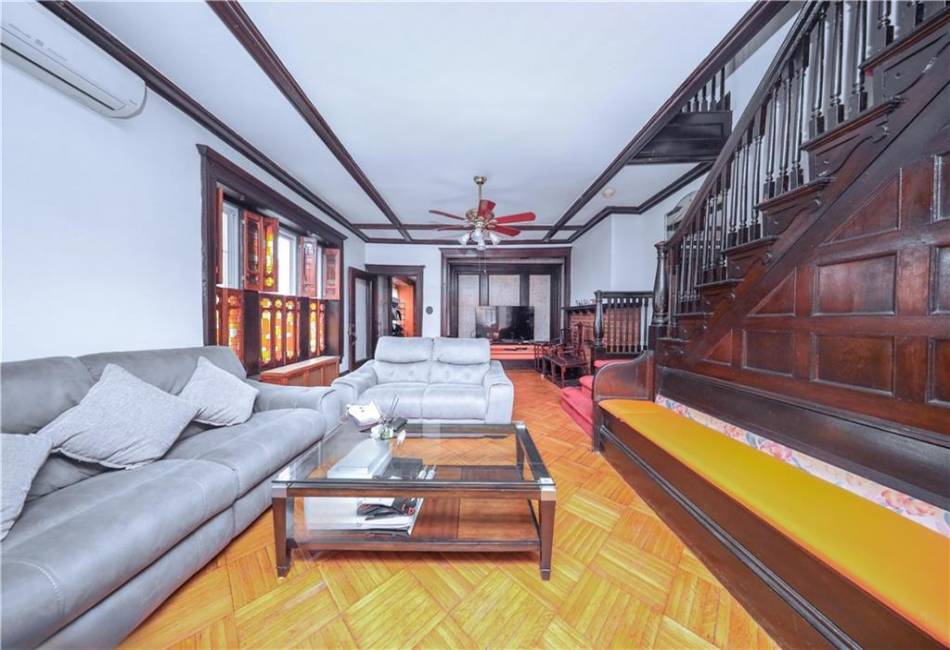 2162 62nd Street, Brooklyn, New York 11204, 4 Bedrooms Bedrooms, ,5 BathroomsBathrooms,Residential,For Sale,62nd,490672
