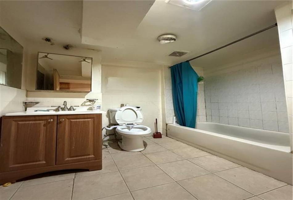 436 77th Street, Brooklyn, New York 11209, 7 Bedrooms Bedrooms, ,Residential,For Sale,77th,490676