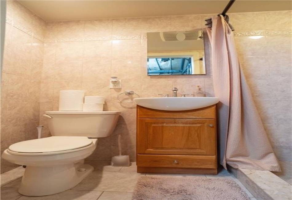 4211 Avenue R, Brooklyn, New York 11234, 4 Bedrooms Bedrooms, ,Residential,For Sale,Avenue R,490680