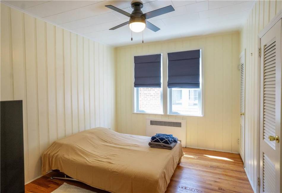 4211 Avenue R, Brooklyn, New York 11234, 4 Bedrooms Bedrooms, ,Residential,For Sale,Avenue R,490680