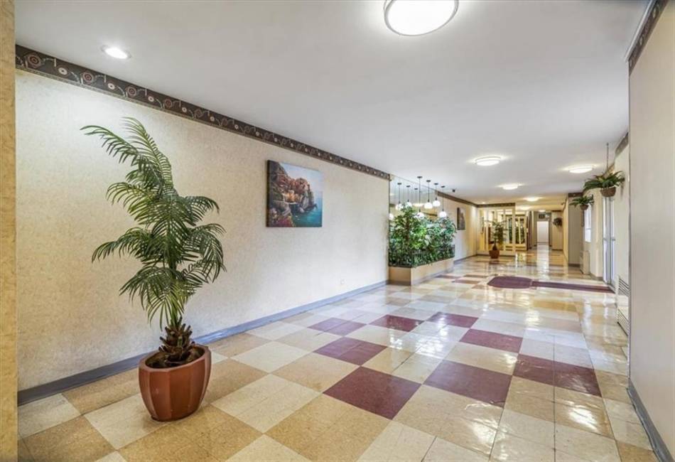2525 Nostrand Avenue, Brooklyn, New York 11210, 2 Bedrooms Bedrooms, ,1 BathroomBathrooms,Residential,For Sale,Nostrand,490608