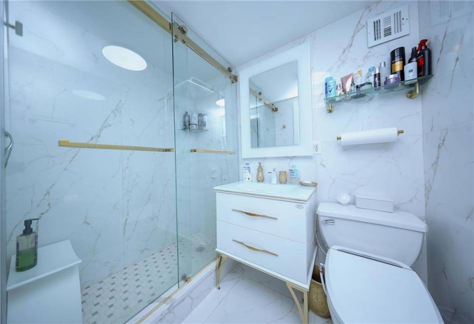 2784 12th Street, Brooklyn, New York 11235, 2 Bedrooms Bedrooms, ,2 BathroomsBathrooms,Residential,For Sale,12th,490669