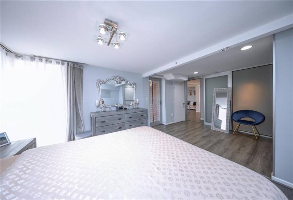 2784 12th Street, Brooklyn, New York 11235, 2 Bedrooms Bedrooms, ,2 BathroomsBathrooms,Residential,For Sale,12th,490669