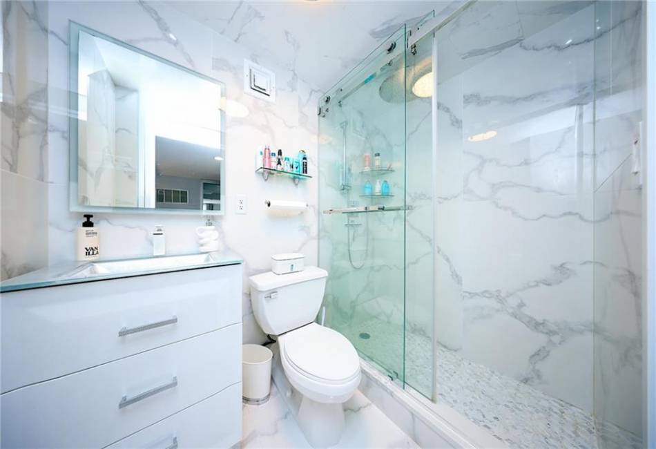 2784 12th Street, Brooklyn, New York 11235, 2 Bedrooms Bedrooms, ,2 BathroomsBathrooms,Residential,For Sale,12th,490669