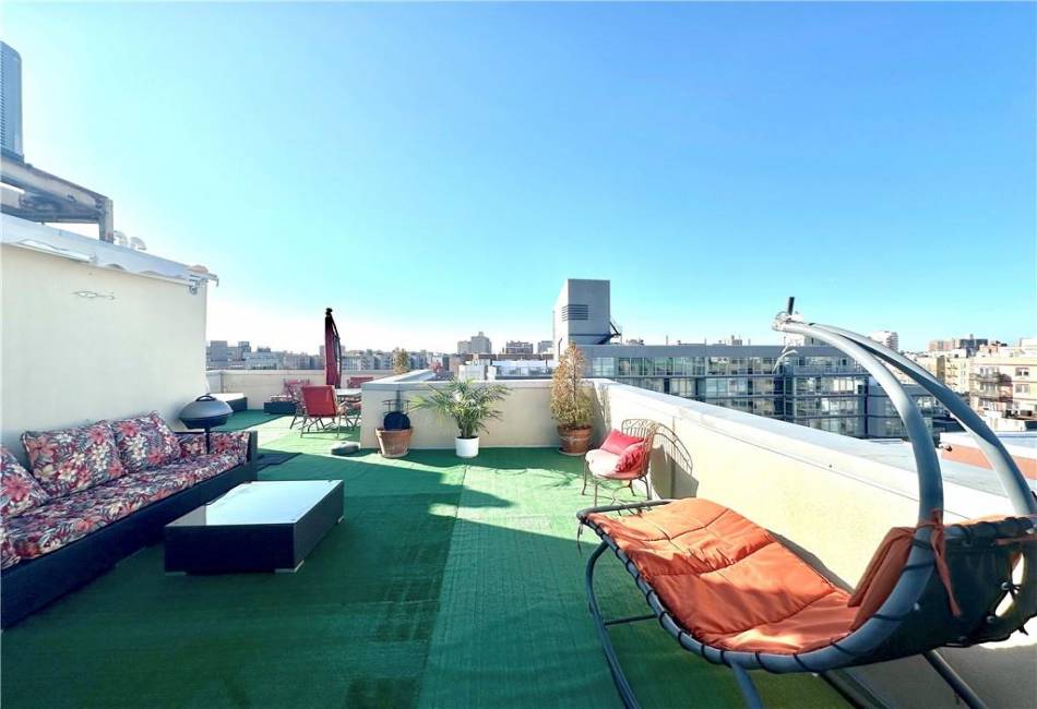 2784 12th Street, Brooklyn, New York 11235, 2 Bedrooms Bedrooms, ,2 BathroomsBathrooms,Residential,For Sale,12th,490669