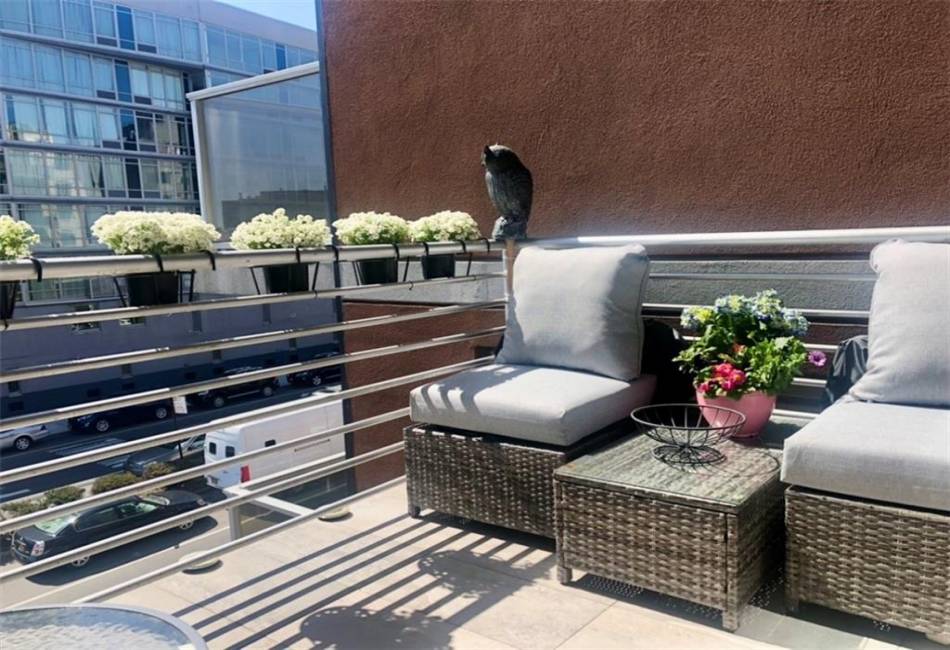 2784 12th Street, Brooklyn, New York 11235, 2 Bedrooms Bedrooms, ,2 BathroomsBathrooms,Residential,For Sale,12th,490669