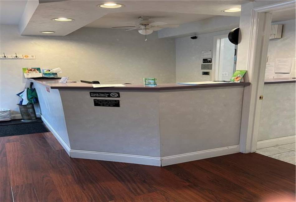 2936 Hylan Boulevard, Staten Island, New York 10306, ,Mixed Use,For Sale,Hylan,490683