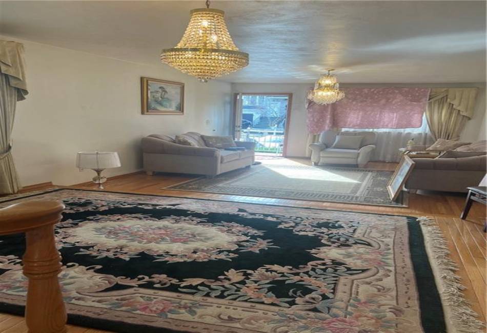 39 Longdale Street, Staten Island, New York 10314, 3 Bedrooms Bedrooms, ,2 BathroomsBathrooms,Residential,For Sale,Longdale,490685