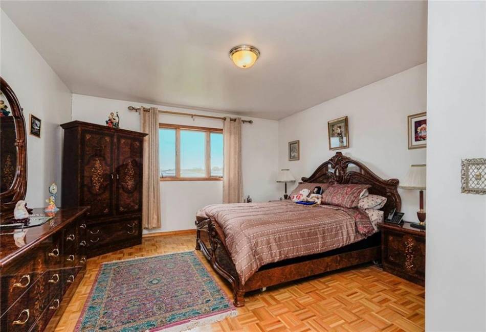39 Longdale Street, Staten Island, New York 10314, 3 Bedrooms Bedrooms, ,2 BathroomsBathrooms,Residential,For Sale,Longdale,490685