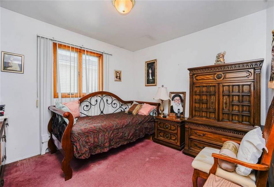 39 Longdale Street, Staten Island, New York 10314, 3 Bedrooms Bedrooms, ,2 BathroomsBathrooms,Residential,For Sale,Longdale,490685