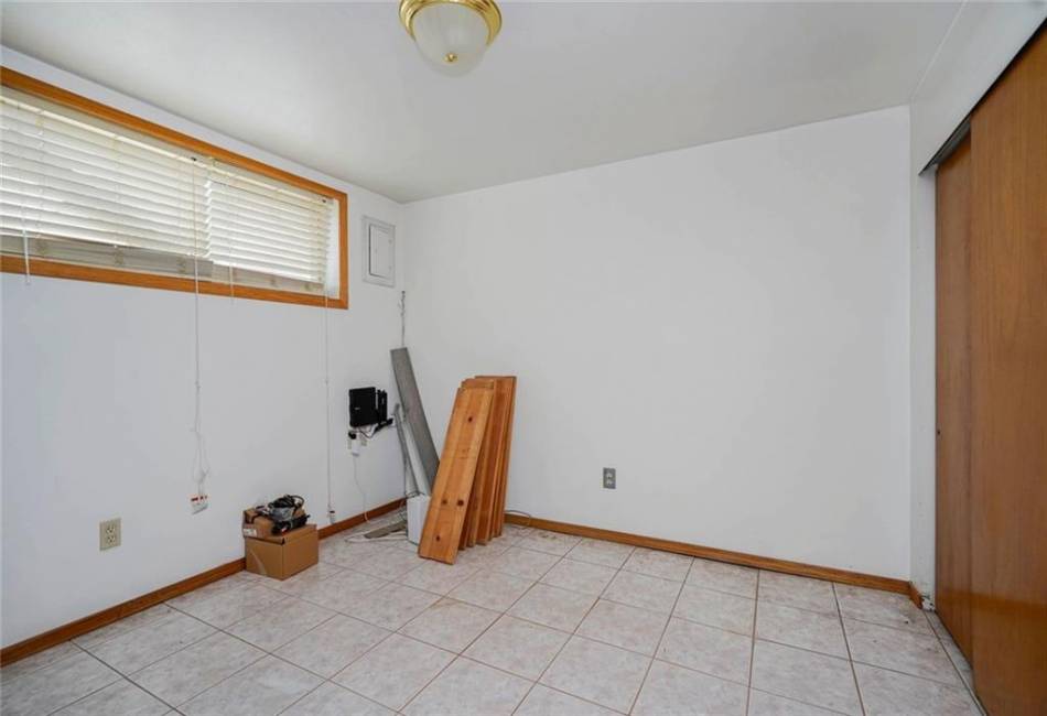 39 Longdale Street, Staten Island, New York 10314, 3 Bedrooms Bedrooms, ,2 BathroomsBathrooms,Residential,For Sale,Longdale,490685