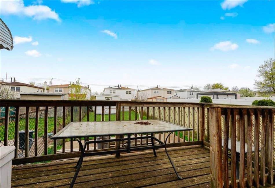 39 Longdale Street, Staten Island, New York 10314, 3 Bedrooms Bedrooms, ,2 BathroomsBathrooms,Residential,For Sale,Longdale,490685