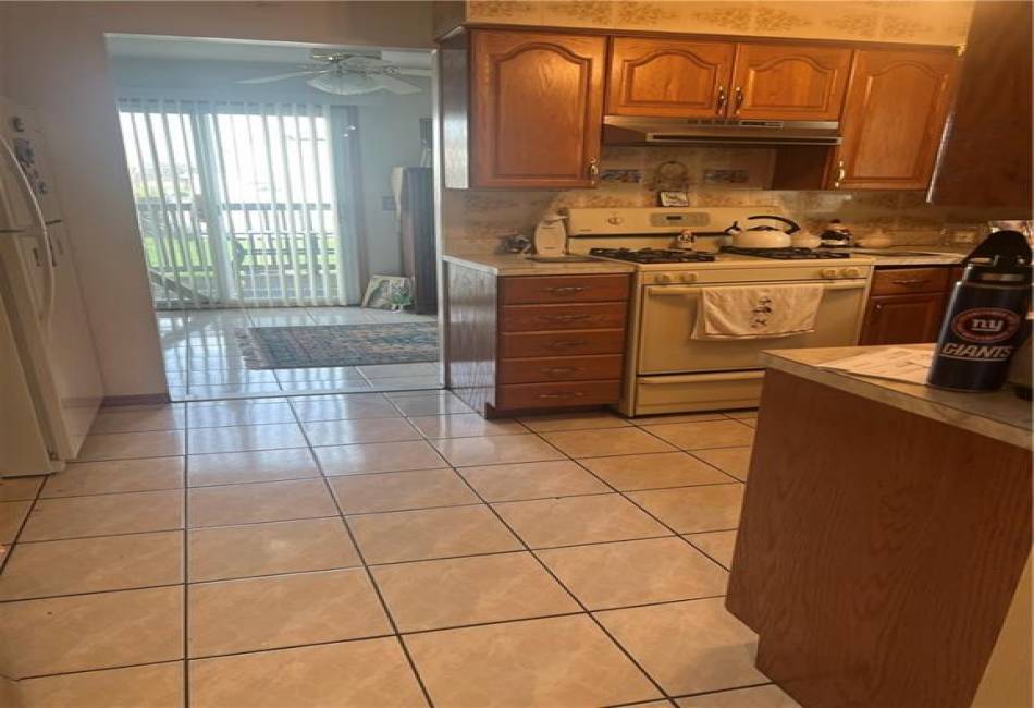 39 Longdale Street, Staten Island, New York 10314, 3 Bedrooms Bedrooms, ,2 BathroomsBathrooms,Residential,For Sale,Longdale,490685