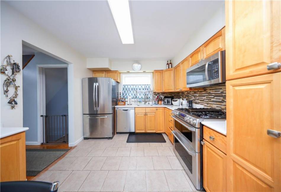 139 Kennington Street, Staten Island, New York 10308, 4 Bedrooms Bedrooms, ,3 BathroomsBathrooms,Residential,For Sale,Kennington,490687