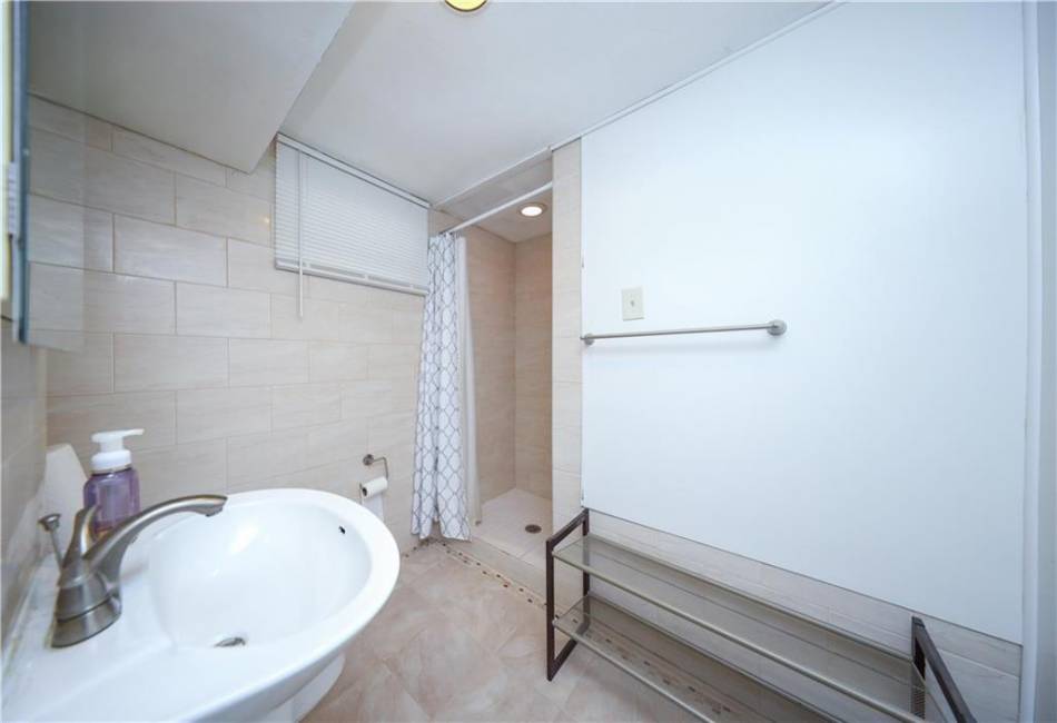 139 Kennington Street, Staten Island, New York 10308, 4 Bedrooms Bedrooms, ,3 BathroomsBathrooms,Residential,For Sale,Kennington,490687