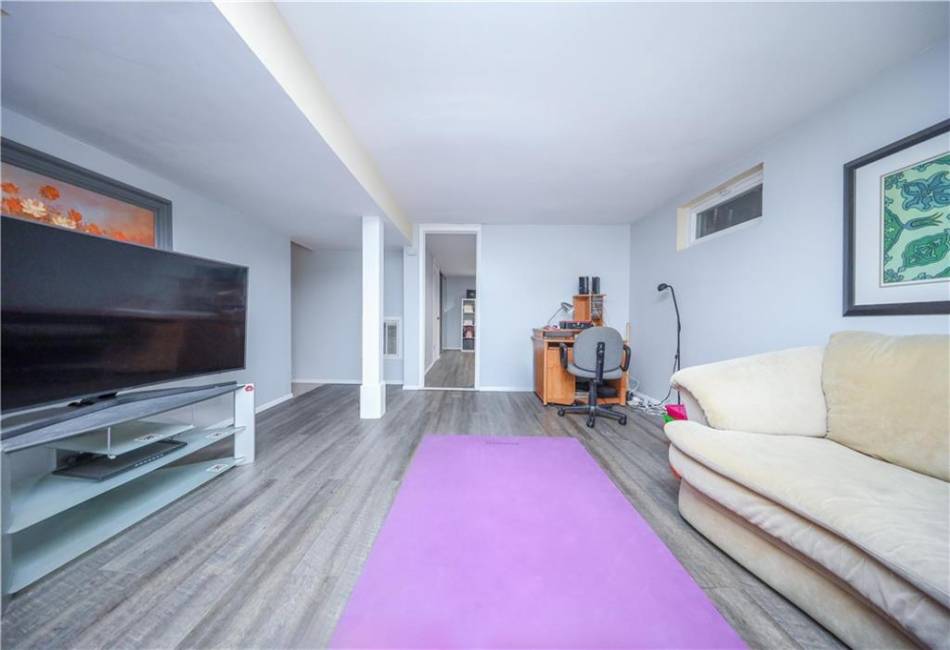 139 Kennington Street, Staten Island, New York 10308, 4 Bedrooms Bedrooms, ,3 BathroomsBathrooms,Residential,For Sale,Kennington,490687
