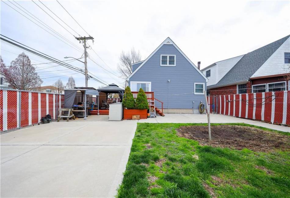 139 Kennington Street, Staten Island, New York 10308, 4 Bedrooms Bedrooms, ,3 BathroomsBathrooms,Residential,For Sale,Kennington,490687