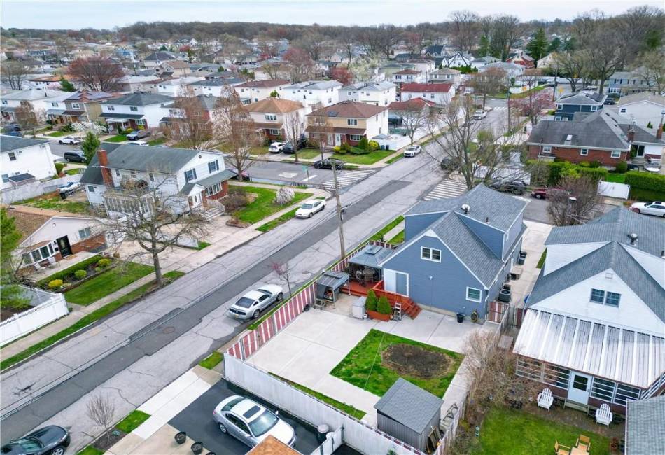 139 Kennington Street, Staten Island, New York 10308, 4 Bedrooms Bedrooms, ,3 BathroomsBathrooms,Residential,For Sale,Kennington,490687