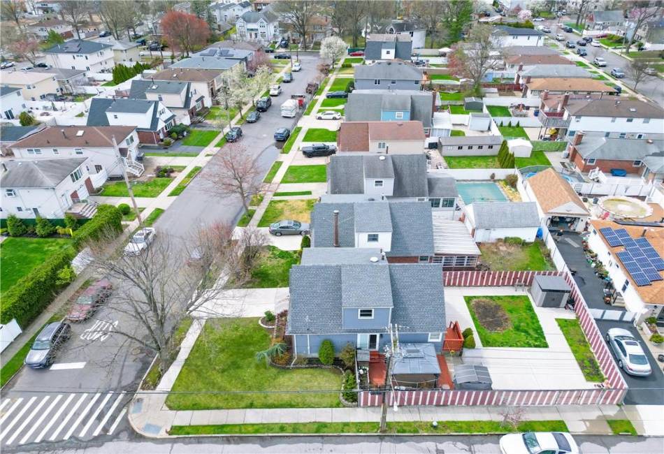 139 Kennington Street, Staten Island, New York 10308, 4 Bedrooms Bedrooms, ,3 BathroomsBathrooms,Residential,For Sale,Kennington,490687