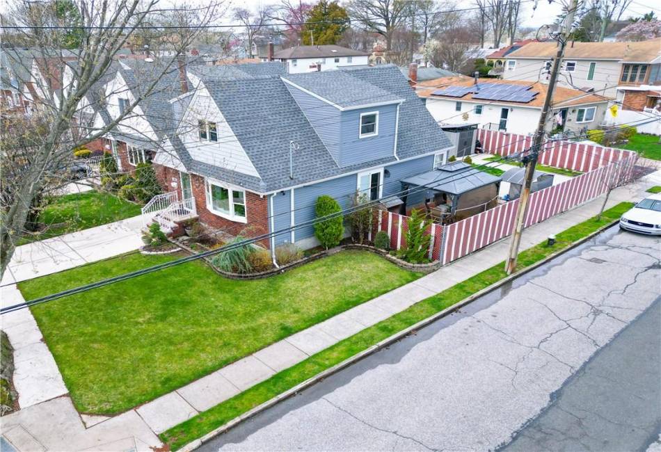 139 Kennington Street, Staten Island, New York 10308, 4 Bedrooms Bedrooms, ,3 BathroomsBathrooms,Residential,For Sale,Kennington,490687